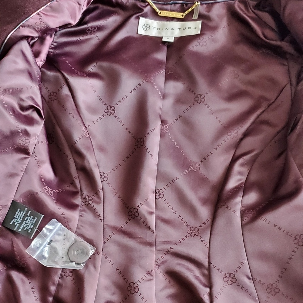 Coat - Picture 7 of 7